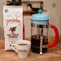 Jones Brothers Coffee The Big Shot Koffiebonen - 6 X 500 Gram 8 Jones Brothers Coffee The Big Shot Koffiebonen - 6 X 500 Gram -Rogers Coffee Service Winkel 1200x1200 170