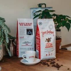 Jones Brothers Coffee Koffiebonen Italian Lover – 6 X 500 Gram 9 Jones Brothers Coffee Koffiebonen Italian Lover – 6 X 500 Gram -Rogers Coffee Service Winkel 1200x1200 196