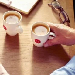 Douwe Egberts Aroma Rood Oploskoffie - 6 X Pot Van 200 Gram -Rogers Coffee Service Winkel 1200x1200 303