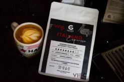 Italiano Espresso Honey Process Vietnamese Koffiebonen Aanbieding 250g GAIA Cafe 21 Italiano Espresso Honey Process Vietnamese Koffiebonen Aanbieding 250g GAIA Cafe -Rogers Coffee Service Winkel 1200x800 15